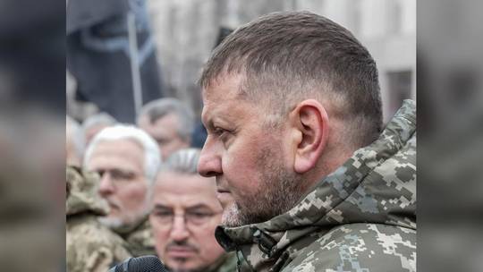  Tướng hàng đầu Ukraine chỉ trích TT Zelensky - Ảnh 1.