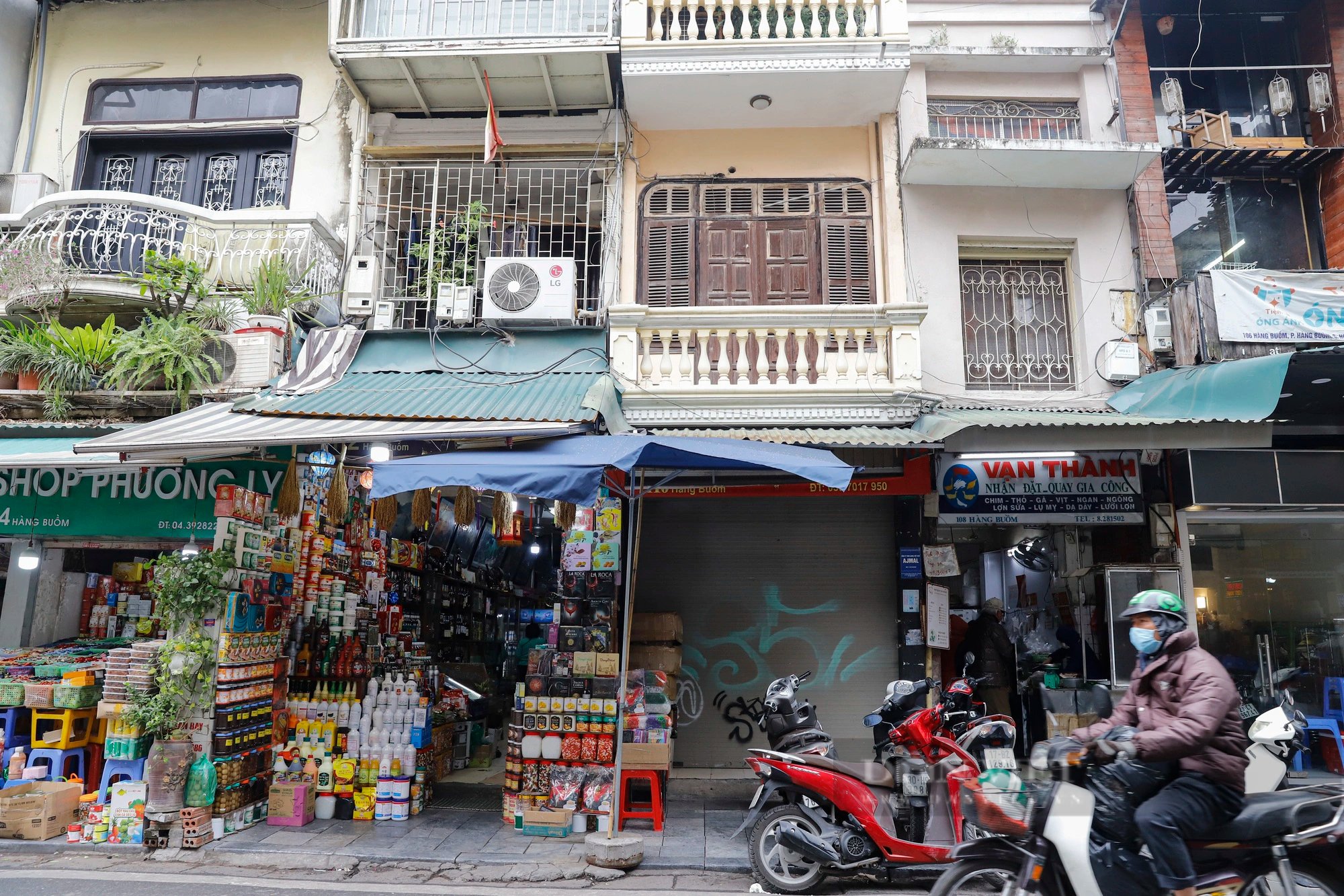 Nhà phố cổ Hà Nội giảm giá 50% nhưng vẫn đỏ mắt tìm người mua - Ảnh 5.