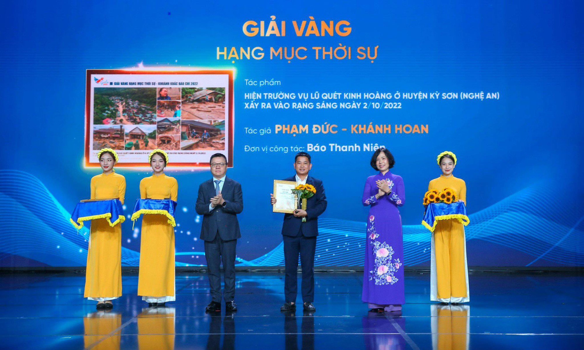 Khoảnh khắc báo chí 2022: Sự dấn thân vào gian khó, xung kích nơi hiểm nguy của người làm báo - Ảnh 3.