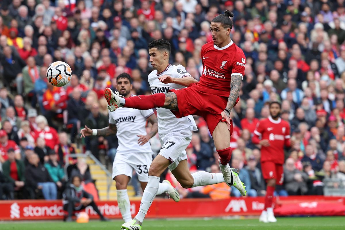 Liverpool vs West Ham (3h ngày 21/12): Chủ nhà thắng nhọc? - Ảnh 1.