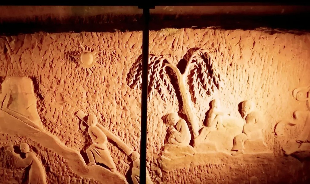 Kinh ngạc hang đá nhân tạo xây dựng từ 2.000 năm trước - Ảnh 13.