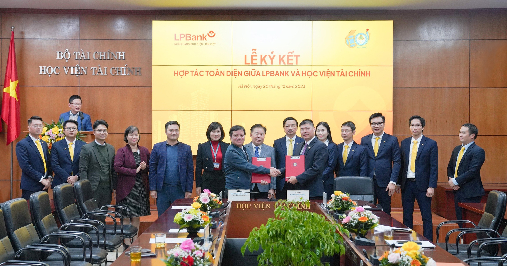 LPBank và Học viện Tài chính ký kết thỏa thuận hợp tác toàn diện - Ảnh 1.