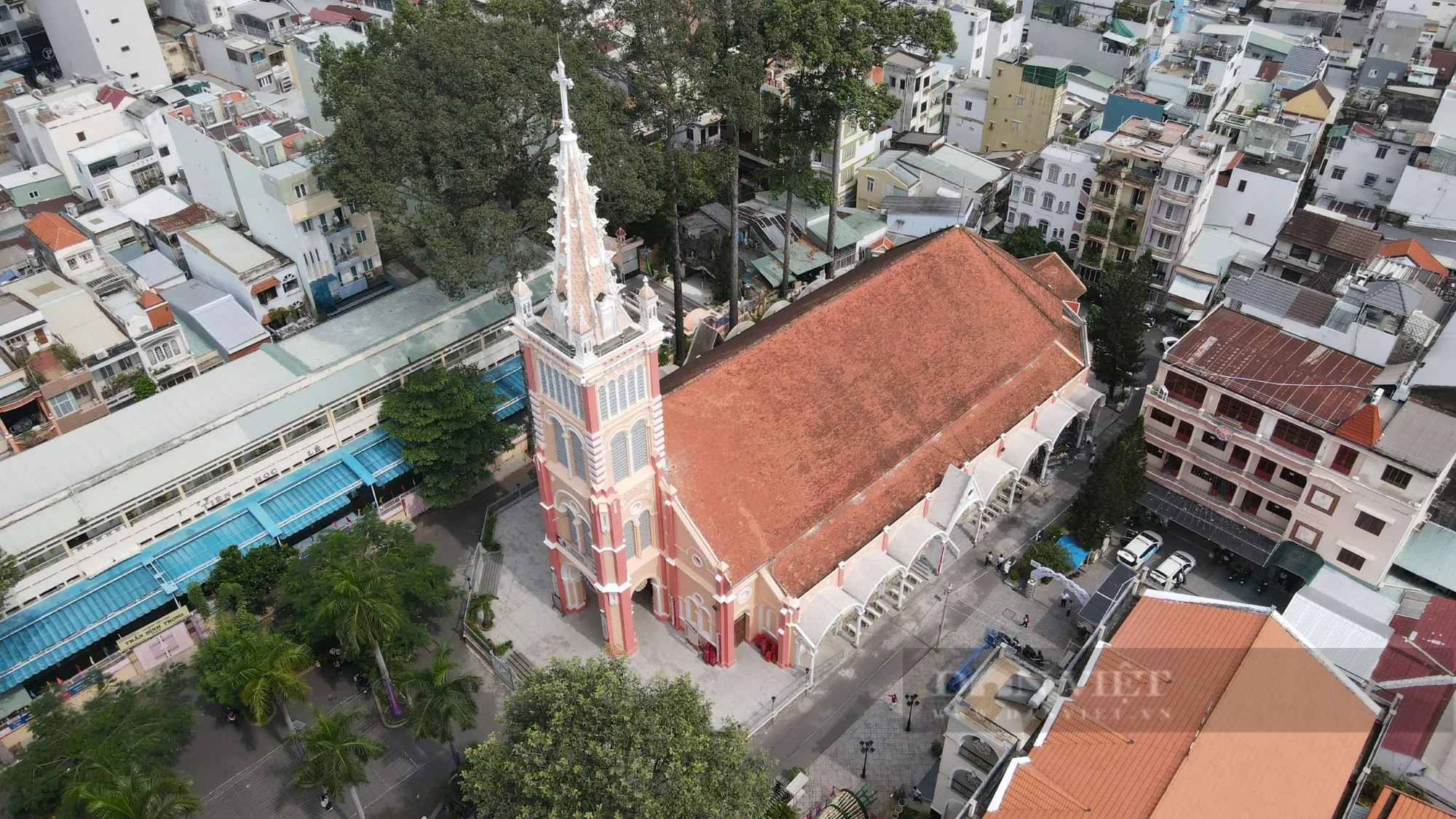 Bộ ảnh những nhà thờ lâu đời ở TP.HCM dịp Giáng sinh 2023- Ảnh 9.