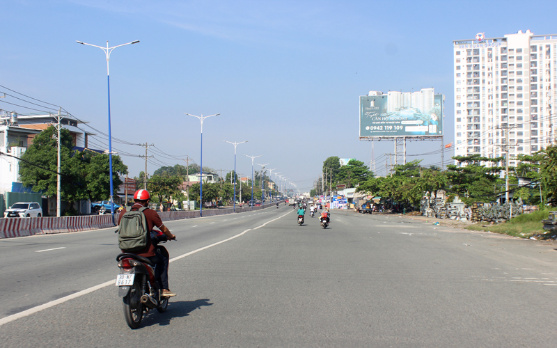 Quốc lộ 13 đoạn qua địa bàn tỉnh tỉnh Bình Dương. Ảnh: Trần Khánh