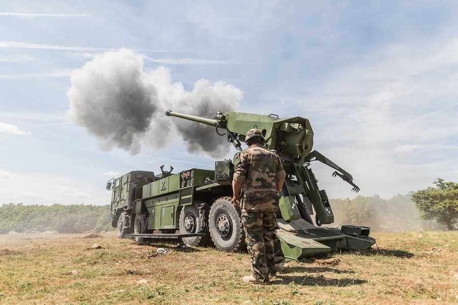 Chỉ huy lữ đoàn Quân đội Ukraine chỉ trích pháo tự hành CAESAR của Pháp - Ảnh 1.