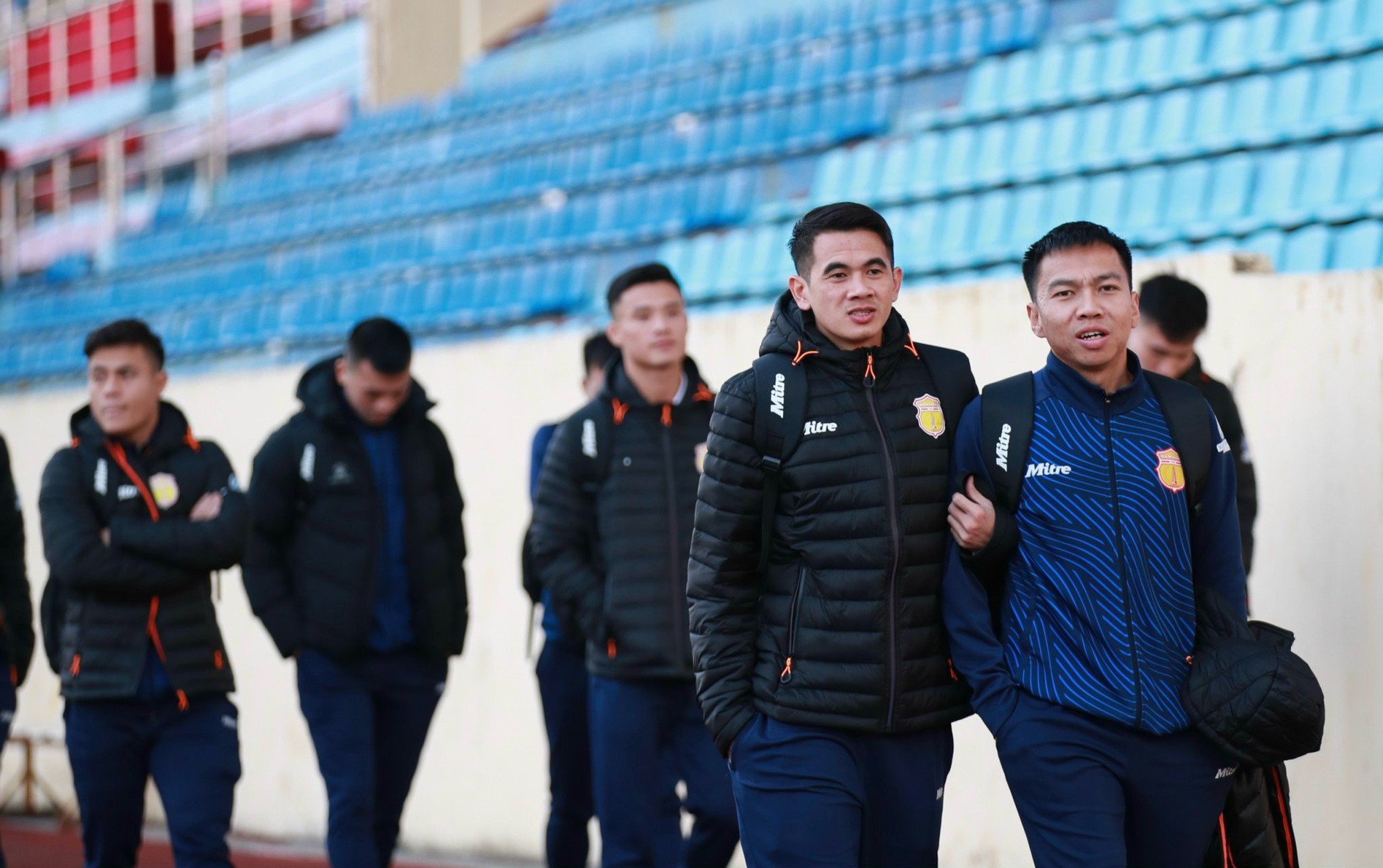 CĐV Nam Định háo hức chờ đón trận đấu với CLB HAGL - Ảnh 8.