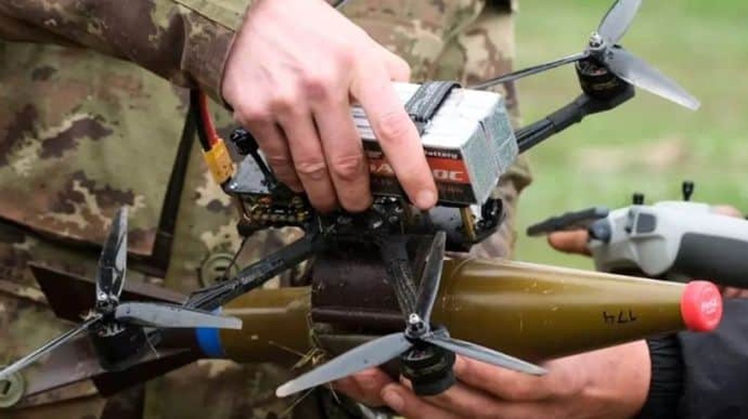 Chiến lược mới của Ukraine: Thay đạn pháo bằng máy bay không người lái FPV - Ảnh 4.