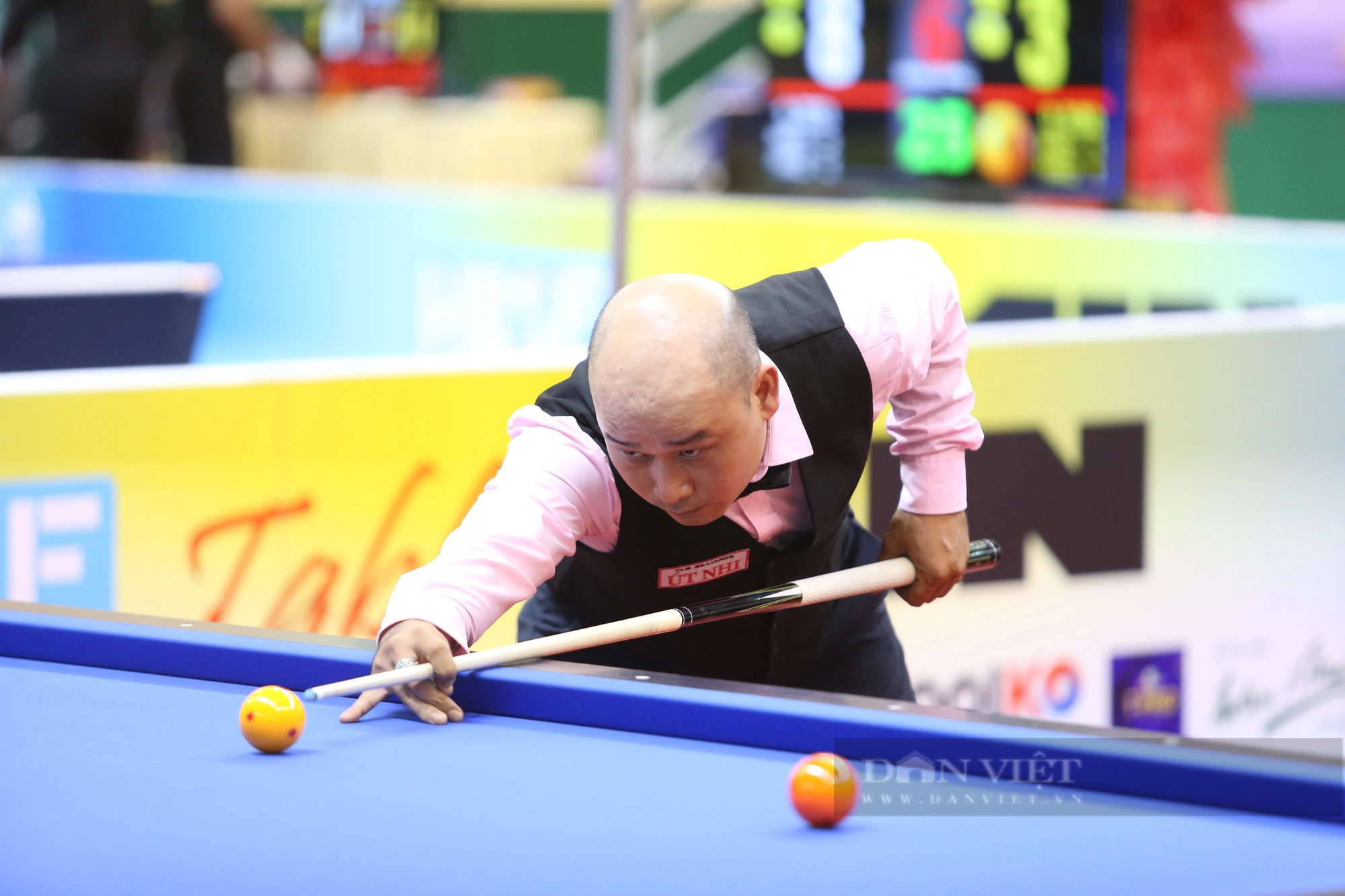 Giải Billiards Carom 3 băng HBSF: Trần Quyết Chiến và Bao Phương Vinh bất ngờ bị loại - Ảnh 2.