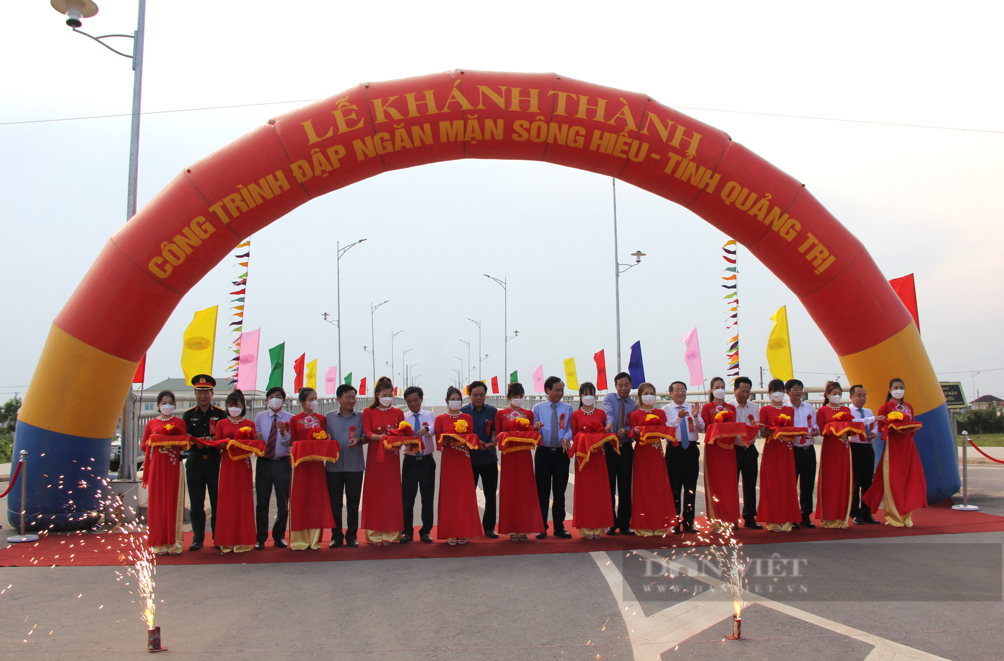 Lấy ý kiến nhân dân để đặt tên cây cầu cao nhất Quảng Trị - Ảnh 2.