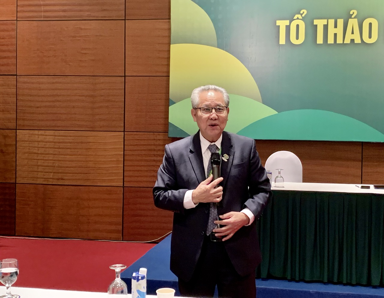 Chủ tịch Tập đoàn Lộc Trời Huỳnh Văn Thòn đề nghị đưa bảo hiểm nông nghiệp thành 1 chỉ tiêu của Đại hội VIII - Ảnh 1.