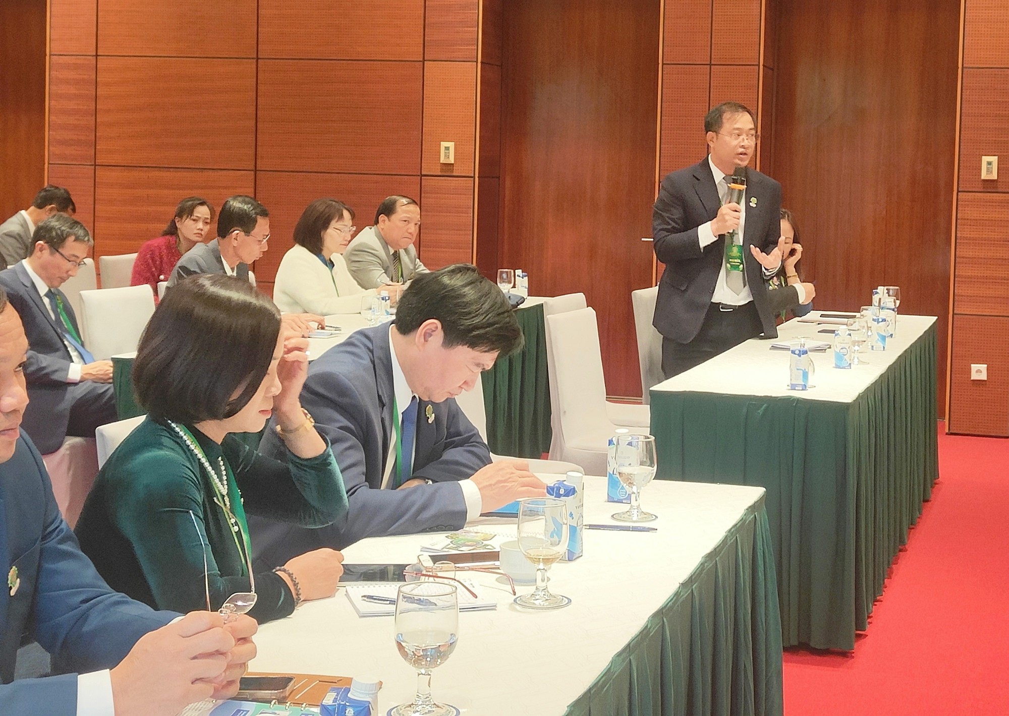 Đại hội VIII Hội Nông dân Việt Nam: Đại biểu đề nghị bổ sung vào Dự thảo báo cáo kiểm điểm của BCH TƯ Hội - Ảnh 3.