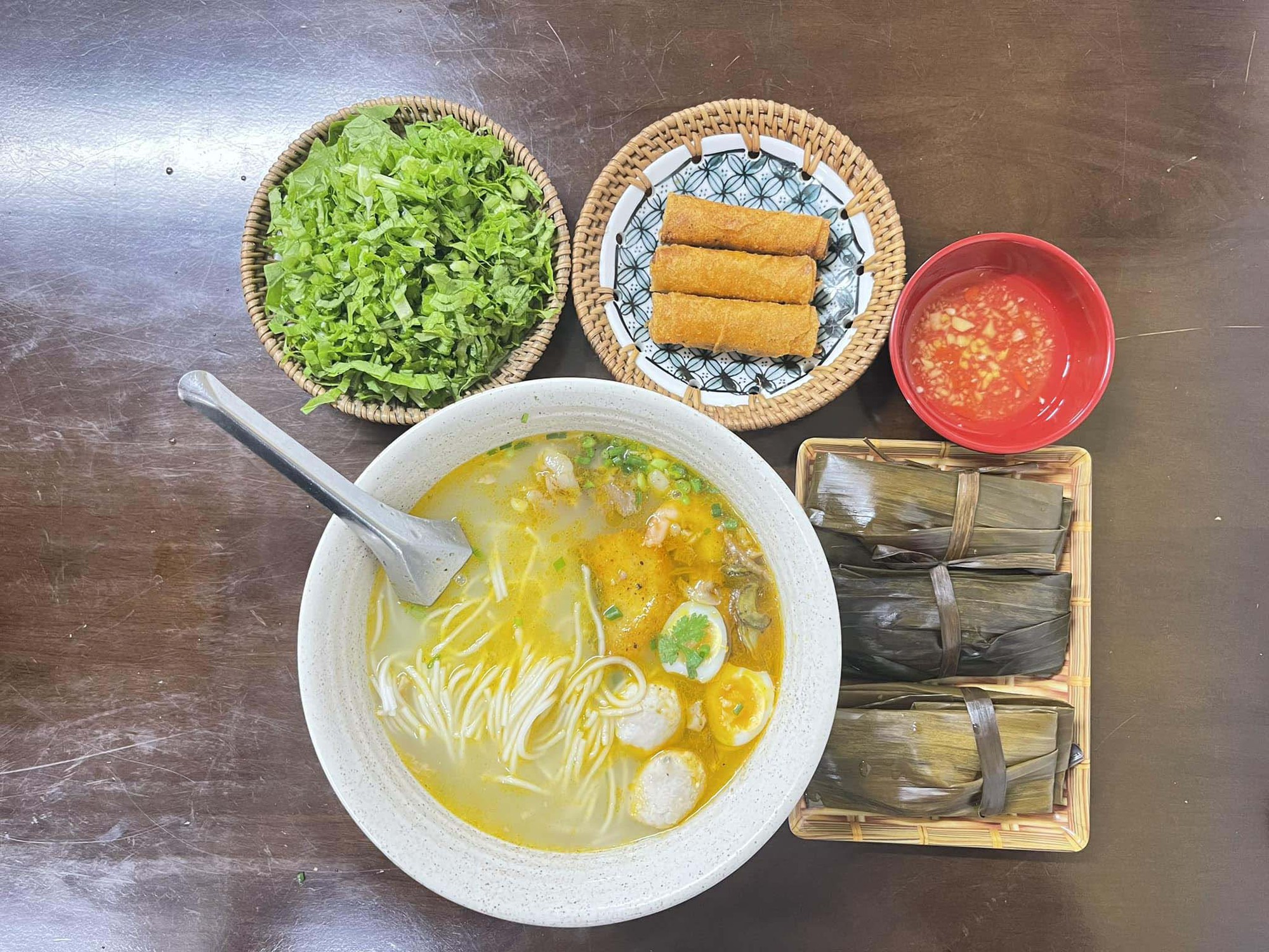 Đi tìm món ăn Quảng Bình được vinh danh ẩm thực tiêu biểu Việt Nam - Ảnh 1.