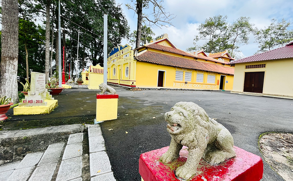 Một cái đình cổ ở An Giang thờ danh thần vương triều Nguyễn có cây cổ thụ cao vút hơn 200 năm tuổi - Ảnh 2.