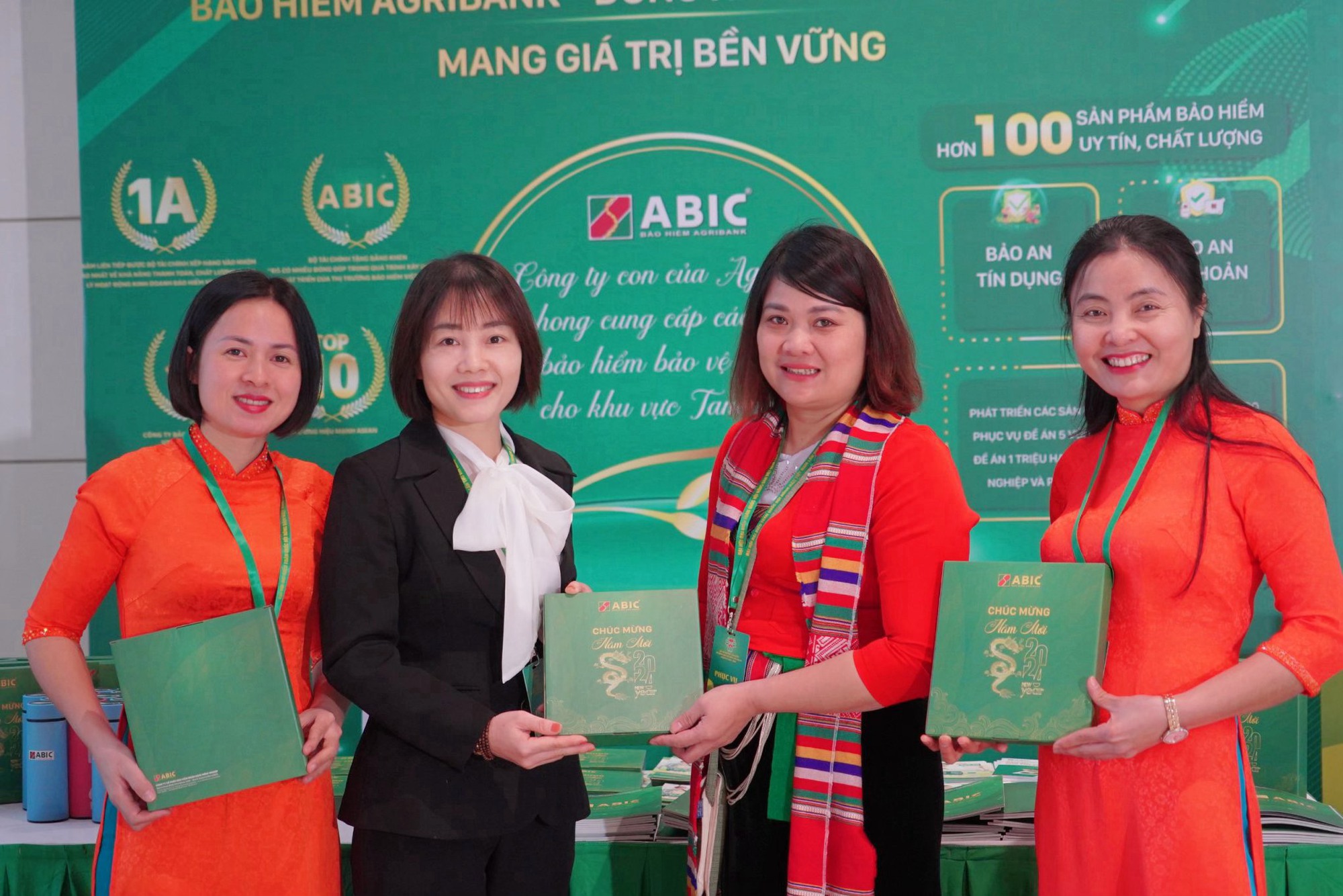 Bảo hiểm Agribank đồng hành cùng Đại hội Hội Nông dân Việt Nam lần thứ VIII, nhiệm kỳ 2023-2028 - Ảnh 1.