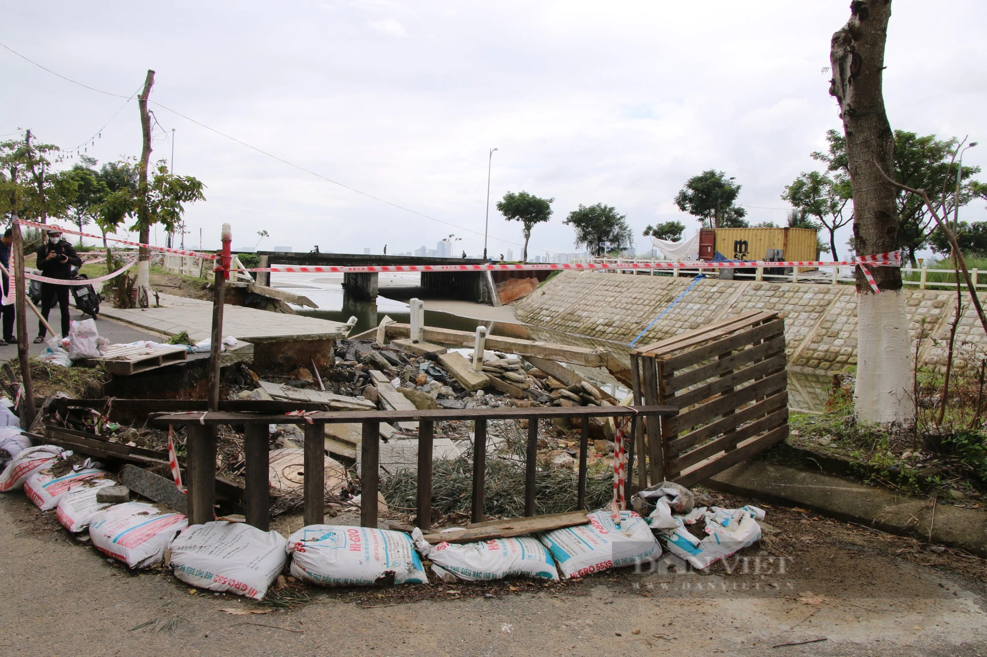 Sạt lở 