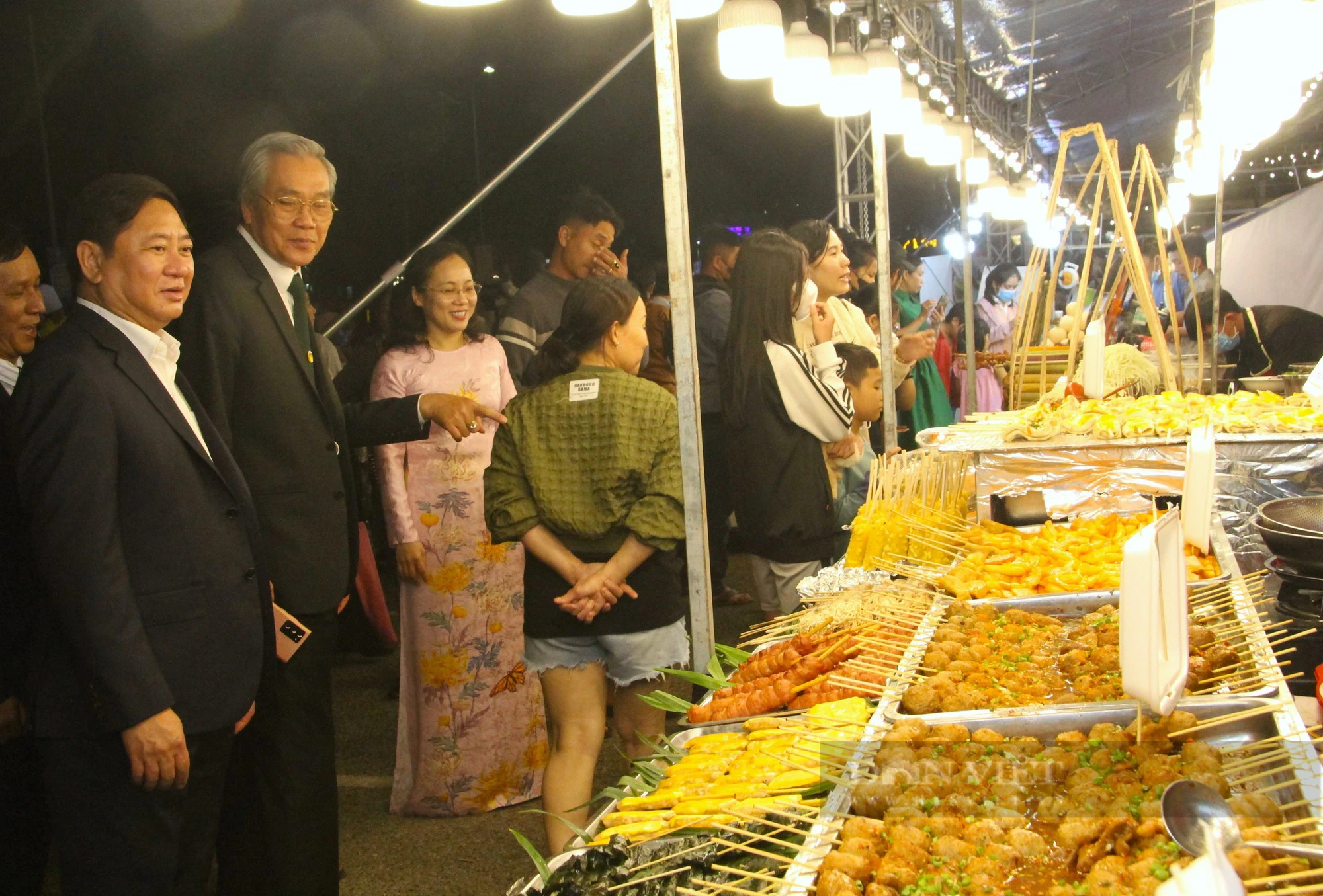 Hàng trăm món ngon đặc sản núi rừng quy tụ về lễ hội ẩm thực ở Ninh Thuận - Ảnh 3.