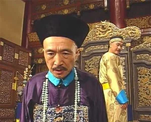 Tể tướng Lưu Dung thời nhà Thanh có bị gù như tương truyền? - Ảnh 2.