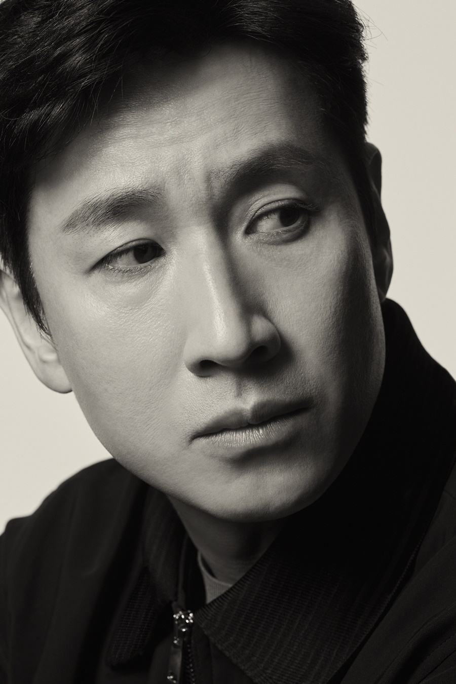 Lee Sun Kyun: Diễn viên tài hoa nhưng cuối đời nhận bi kịch - Ảnh 2.