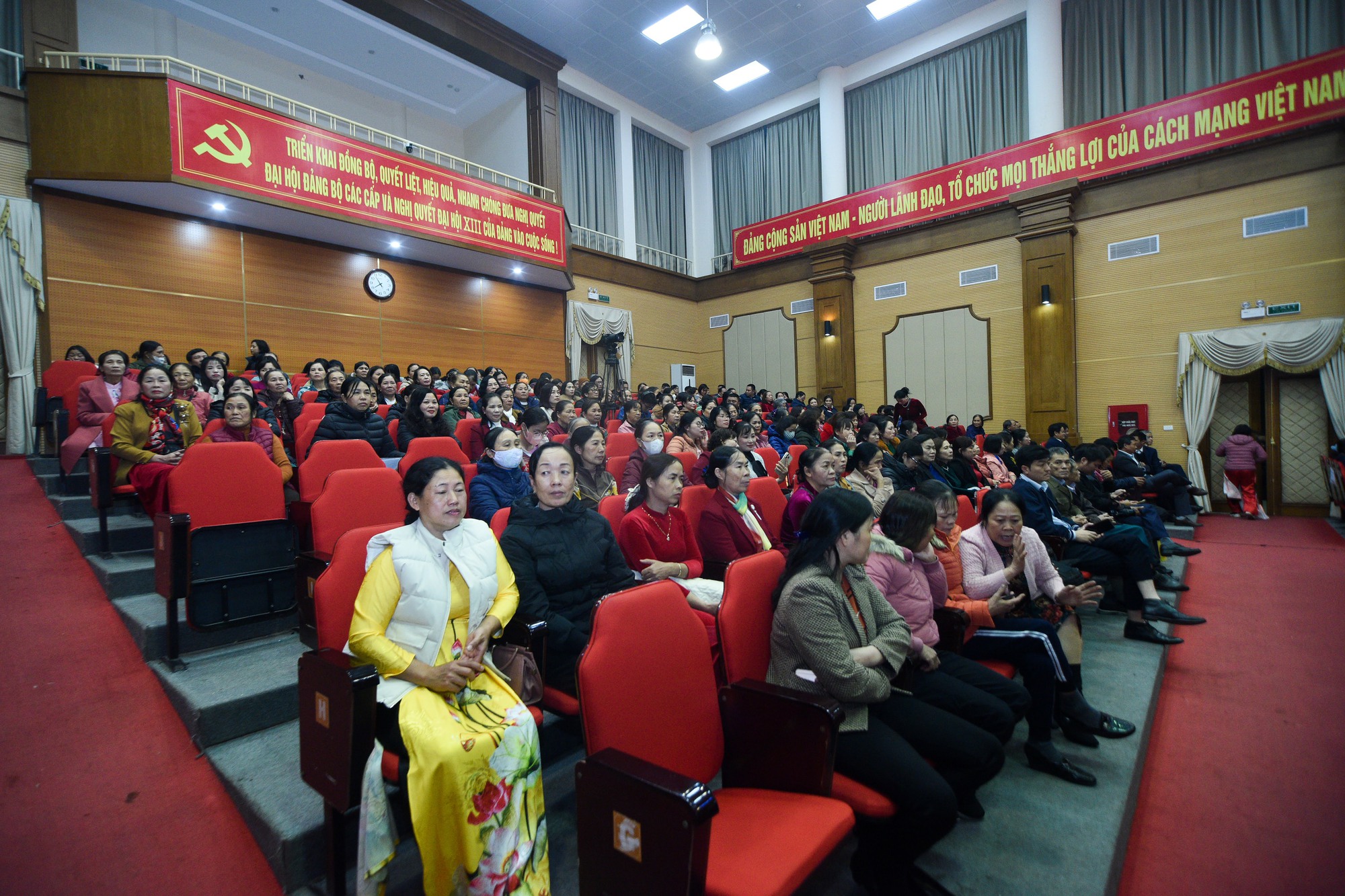 Hội Nông dân Hà Nội tổ chức Lễ mít tinh chào mừng thành công Đại hội đại biểu toàn quốc Hội NDVN lần thứ VIII - Ảnh 2.