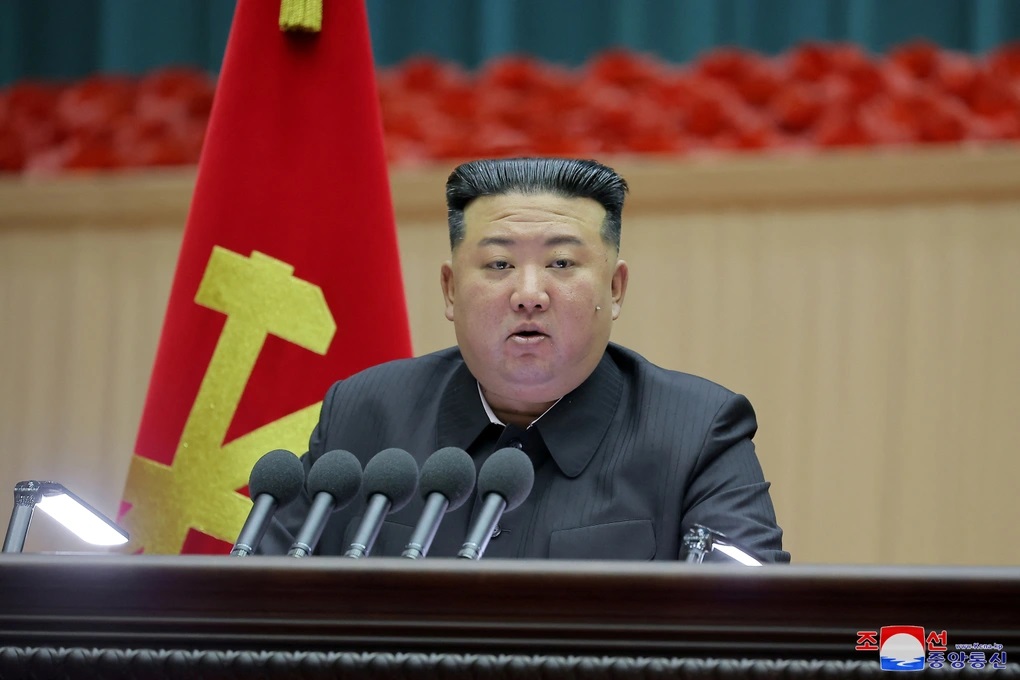 Nóng: Ông Kim Jong Un ra lệnh cho quân đội Triều Tiên tăng tốc chuẩn bị chiến tranh với Mỹ - Ảnh 1.