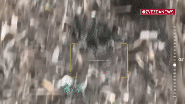 Binh sĩ Nga dùng súng máy PKM huyền thoại bắn hạ UAV &quot;ma cà rồng&quot; đối phương - Ảnh 8.