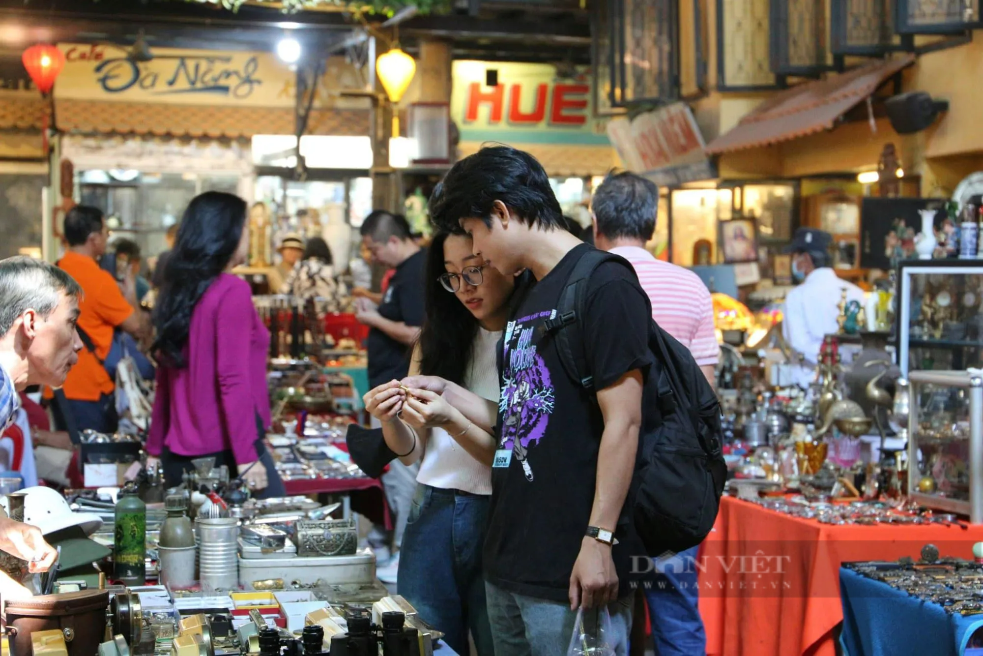 Đi chợ đồ cổ giữa Sài Gòn - Ảnh 17.