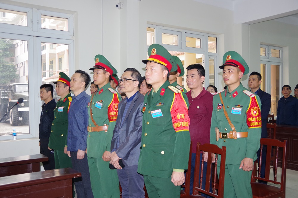 Phan Quốc Việt bị tuyên “tích cực phạm tội”, nhận 25 năm tù trong vụ án tại Học viện Quân y - Ảnh 3.