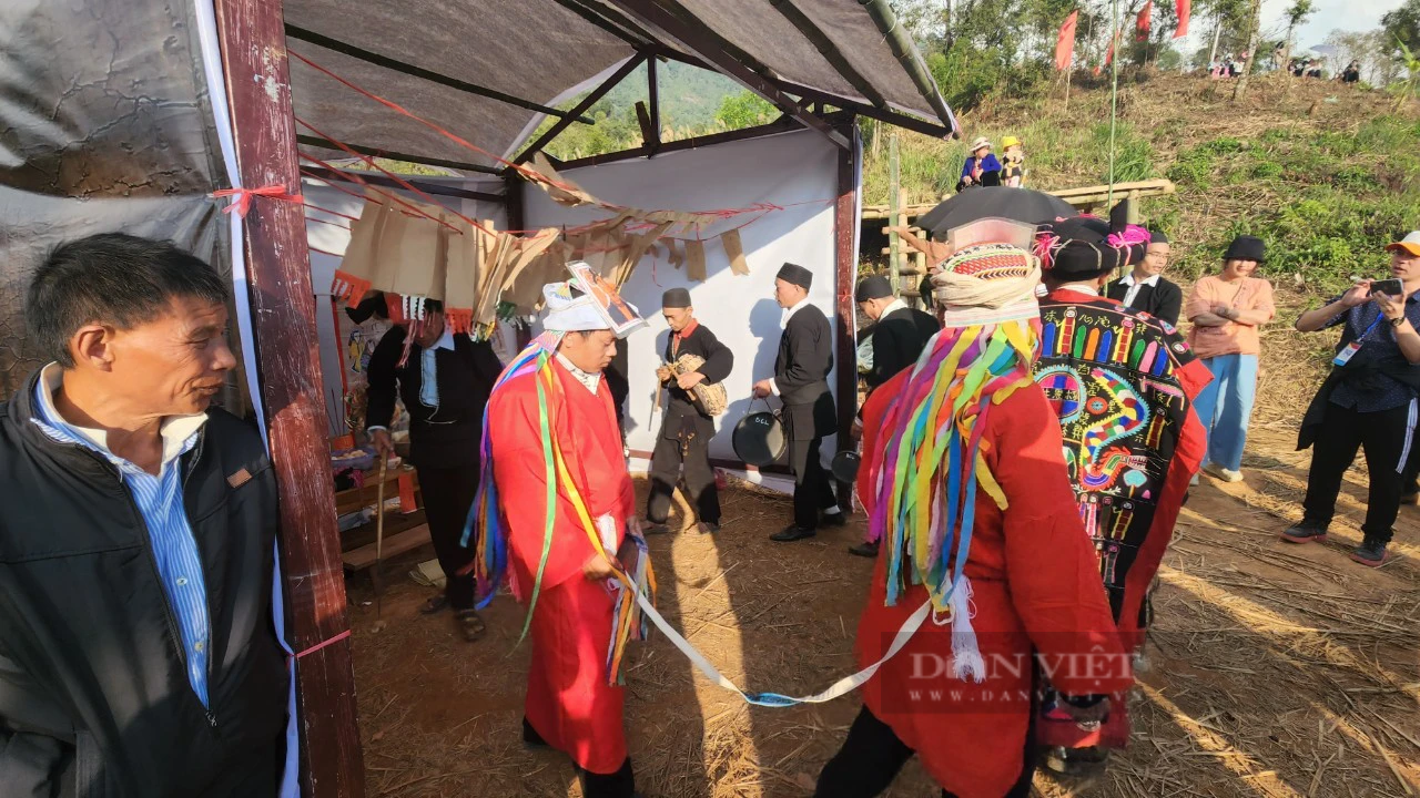 Độc đáo lễ cấp sắc của người Dao đầu bằng ở Tam Đường, Lai Châu - Ảnh 2.