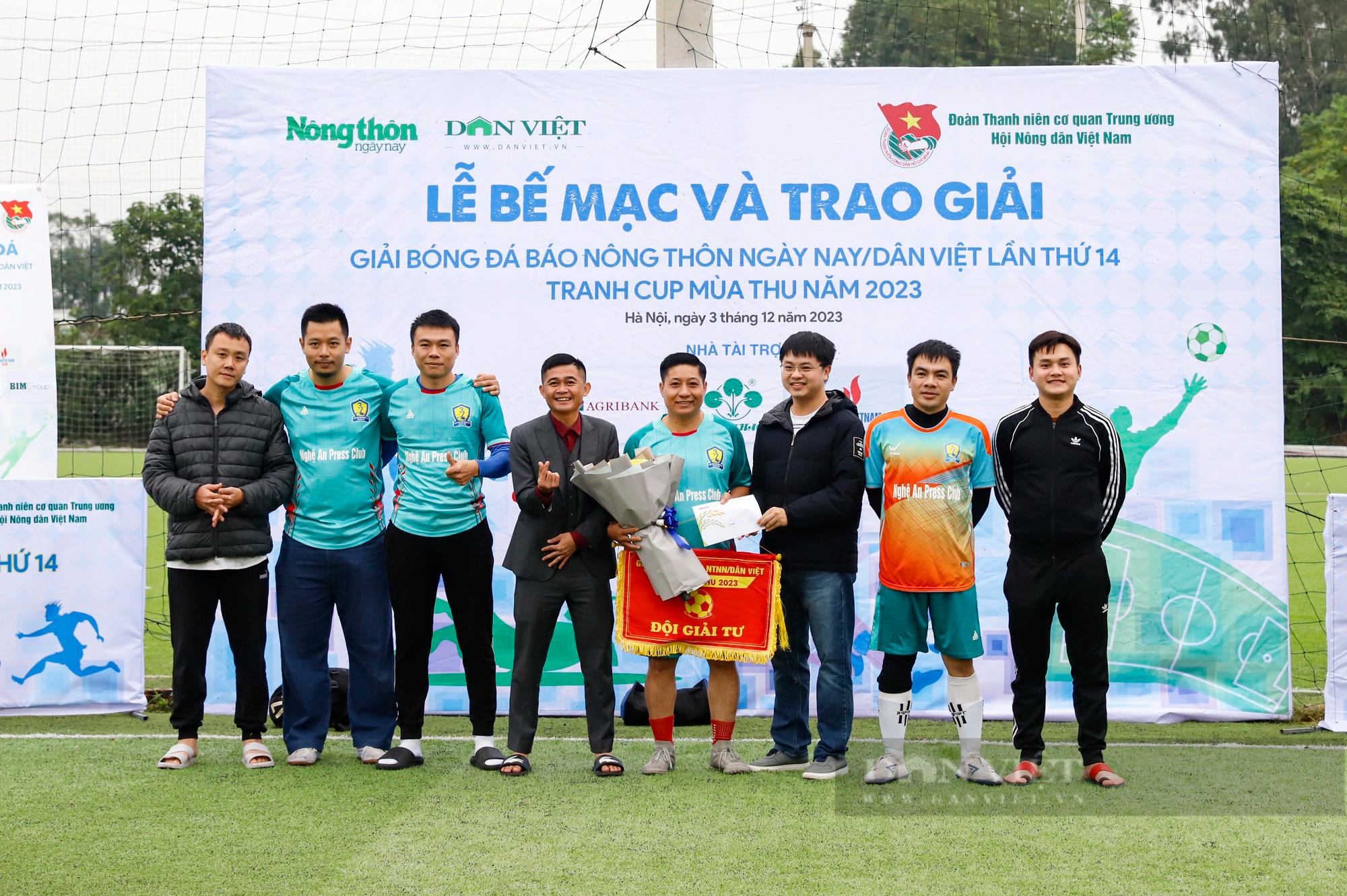 Hình ảnh Lễ bế mạc Giải bóng đá Báo Nông thôn Ngày nay/Dân Việt năm 2023 - Ảnh 9.