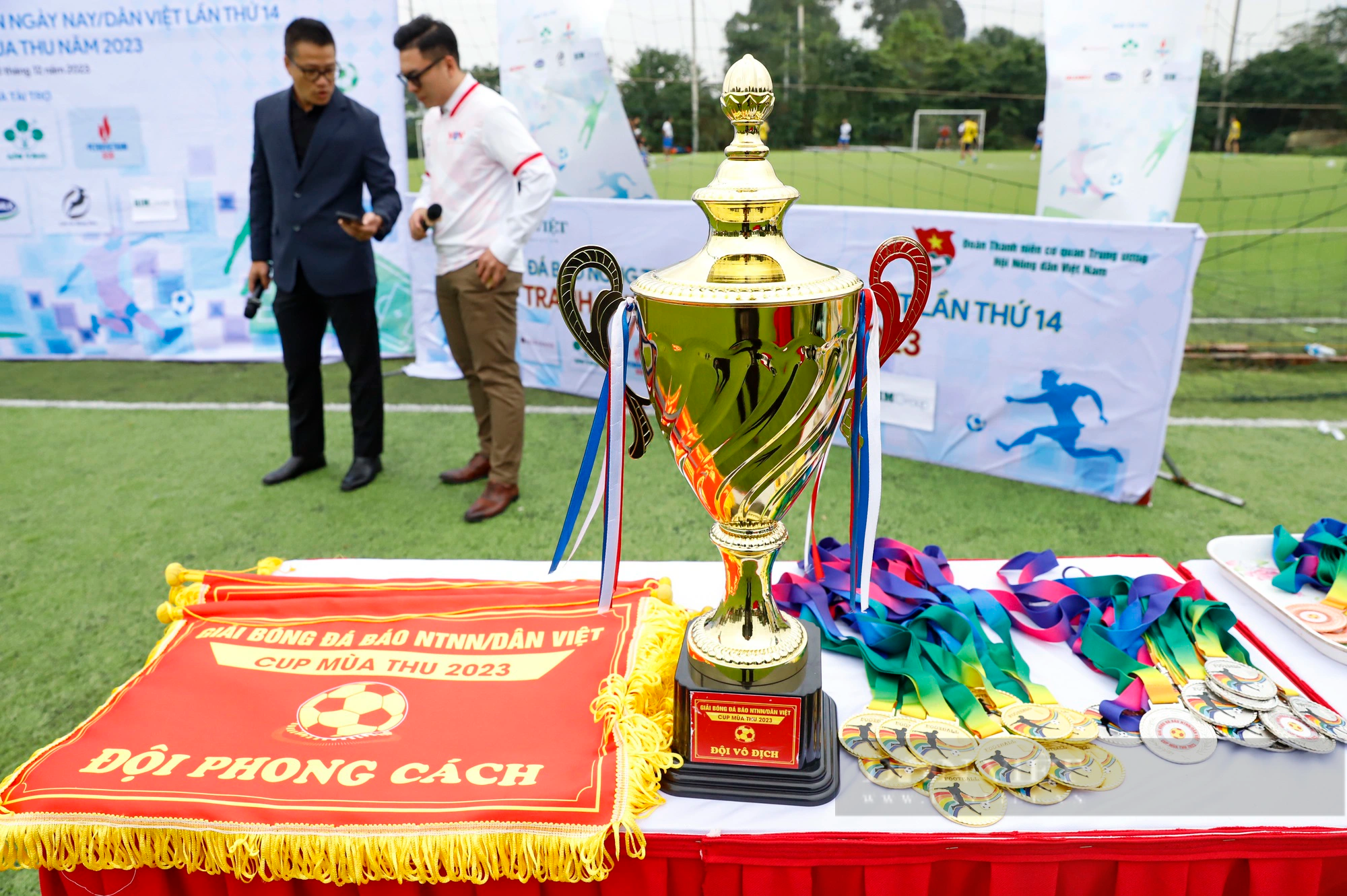 Hình ảnh Lễ bế mạc Giải bóng đá Báo Nông thôn Ngày nay/Dân Việt năm 2023 - Ảnh 4.
