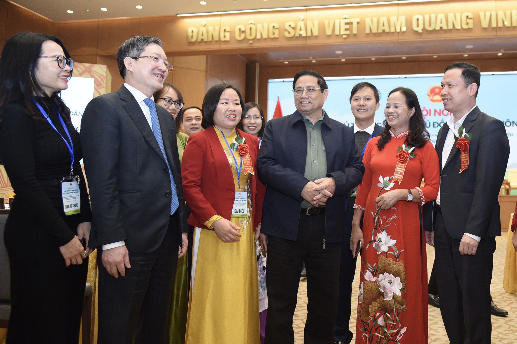 Thủ tướng Phạm Minh Chính: Nông dân xứng đáng là chủ thể, là trung tâm trong phát triển nông nghiệp, xây dựng nông thôn mới - Ảnh 3.