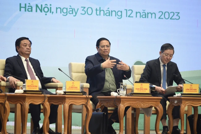 Bộ trưởng Nguyễn Chí Dũng: Chuyển ngay, chuyển sớm từ sản xuất nông nghiệp sang kinh tế nông nghiệp - Ảnh 2.