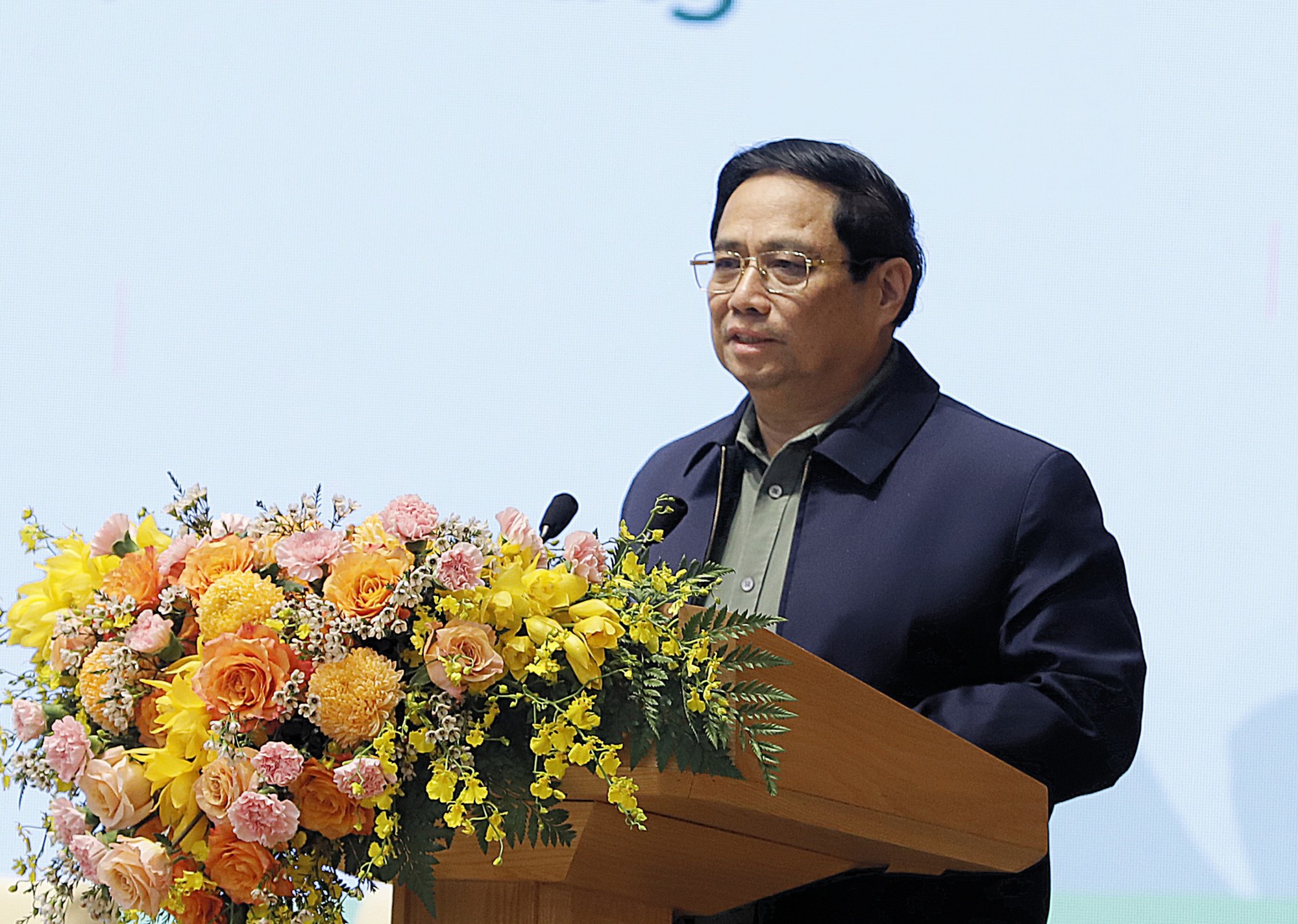 Thủ tướng Phạm Minh Chính đối thoại với nông dân Việt Nam - Ảnh 2.
