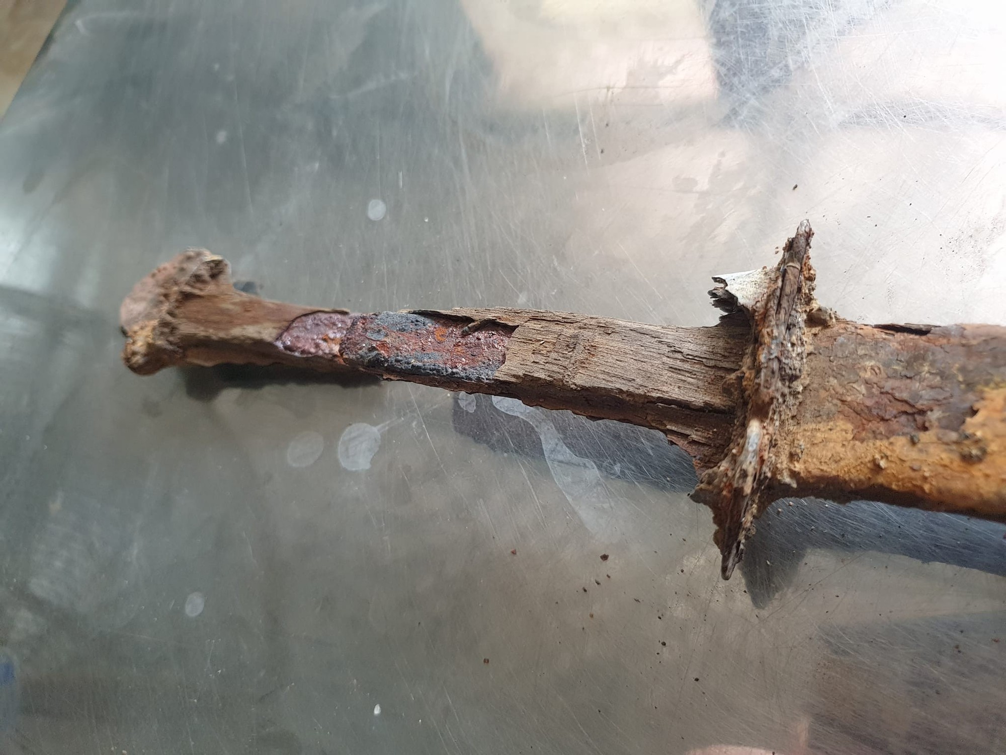 Một thanh gươm Mông Cổ niên đại từ thế kỷ 13 tìm thấy ở Bình Than của Bắc Ninh- Ảnh 2.