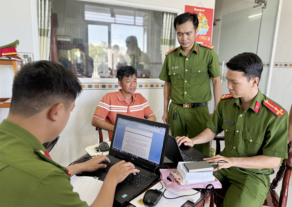 An Giang: Bắt Giám đốc Công ty TNHH tư vấn xây dựng Nam Thịnh Tiến - Ảnh 1.