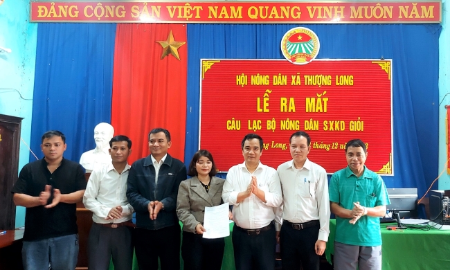 Chủ tịch Hội Nông dân tỉnh Thừa Thiên Huế dự lễ ra mắt Câu lạc bộ Nông dân sản xuất kinh doanh giỏi  - Ảnh 1.