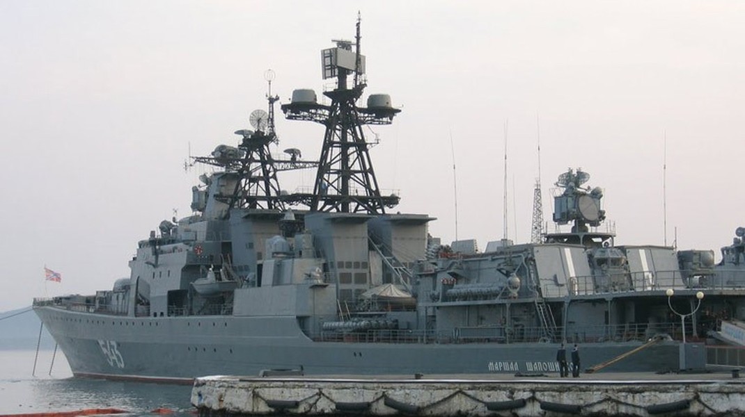 Uy lực cực mạnh của khu trục hạm săn ngầm Nga vừa cập cảng Cam Ranh - Ảnh 19.