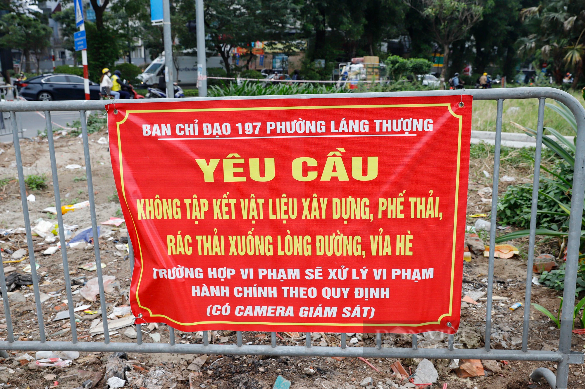 Hiện trạng 2 tuyến đường vừa được Hà Nội đề xuất dành riêng cho xe đạp - Ảnh 4.