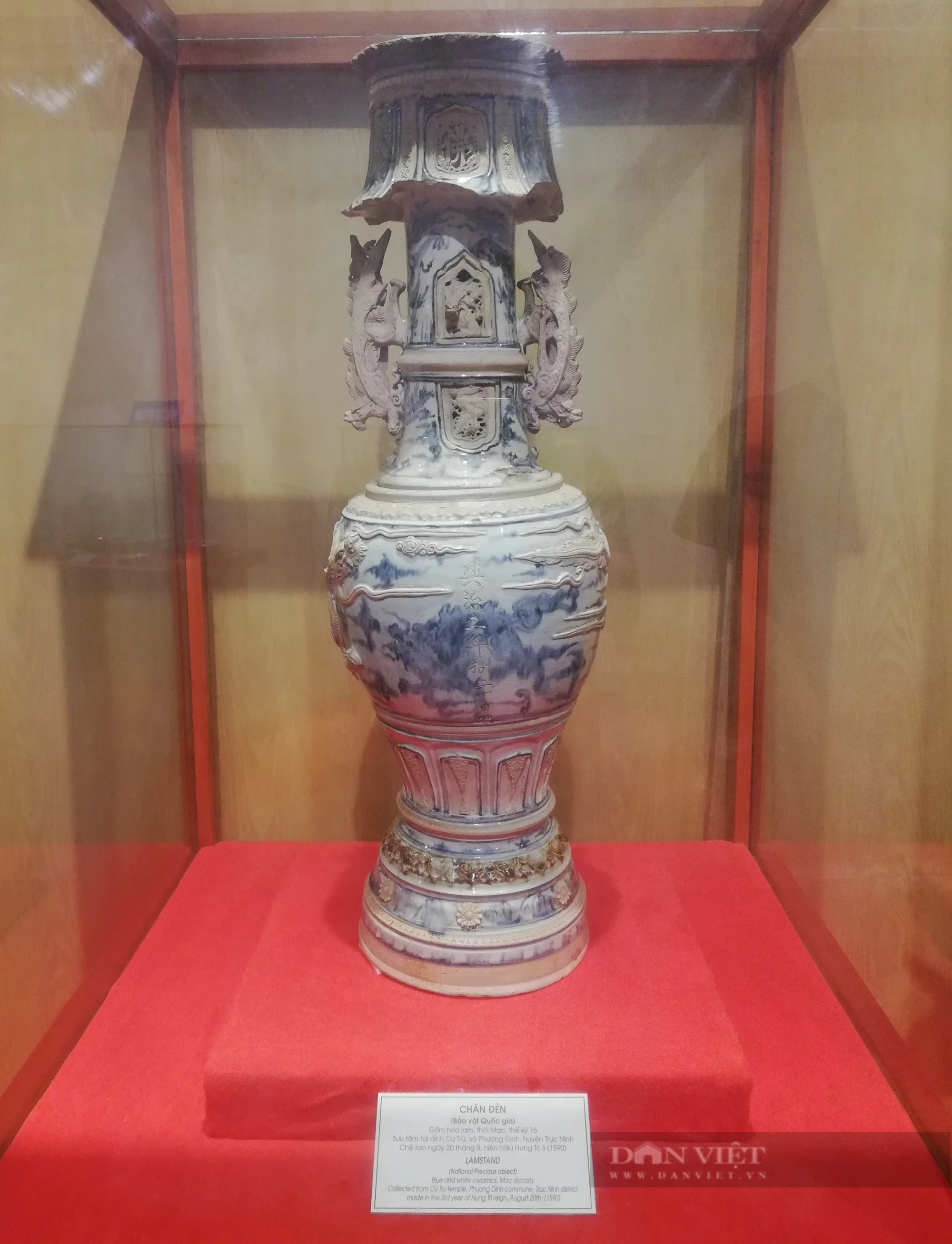 Bộ chân đèn cổ, bát hương cổ hơn 400 năm tuổi là Bảo vật quốc gia của Nam Định có gì đặc biệt?- Ảnh 2.