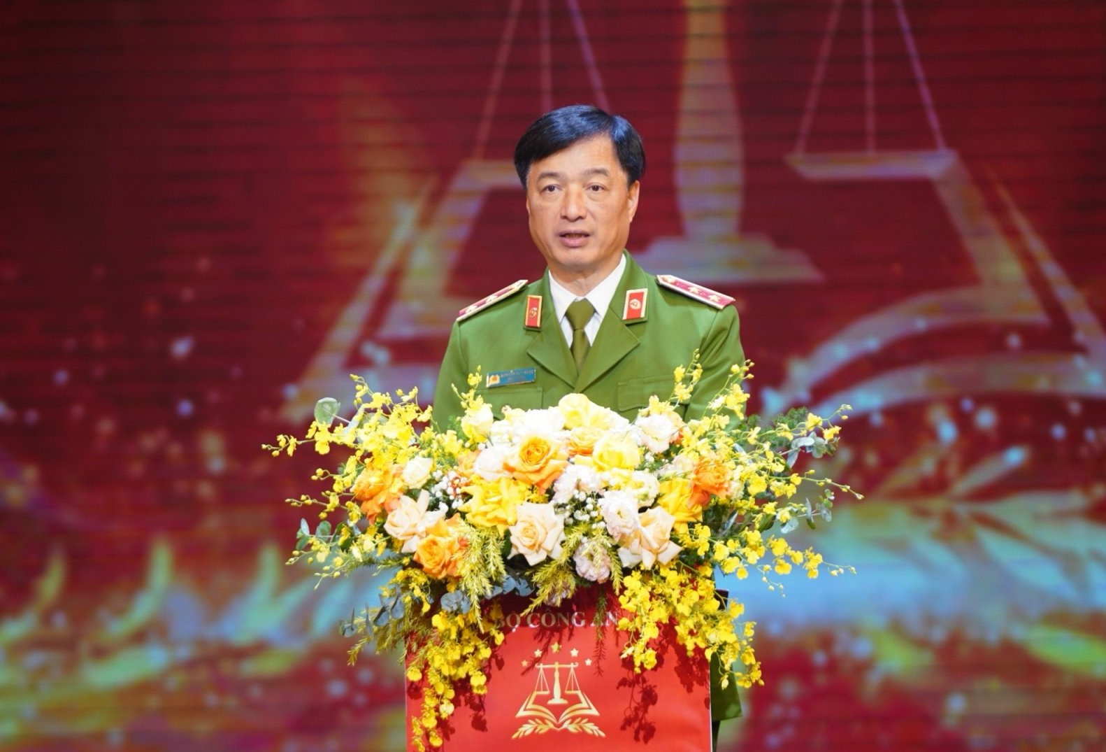 Thứ trưởng Bộ Công an Nguyễn Duy Ngọc đề nghị ngành Kiểm sát, TAND phối hợp xử lý tội phạm ma tuý - Ảnh 1.