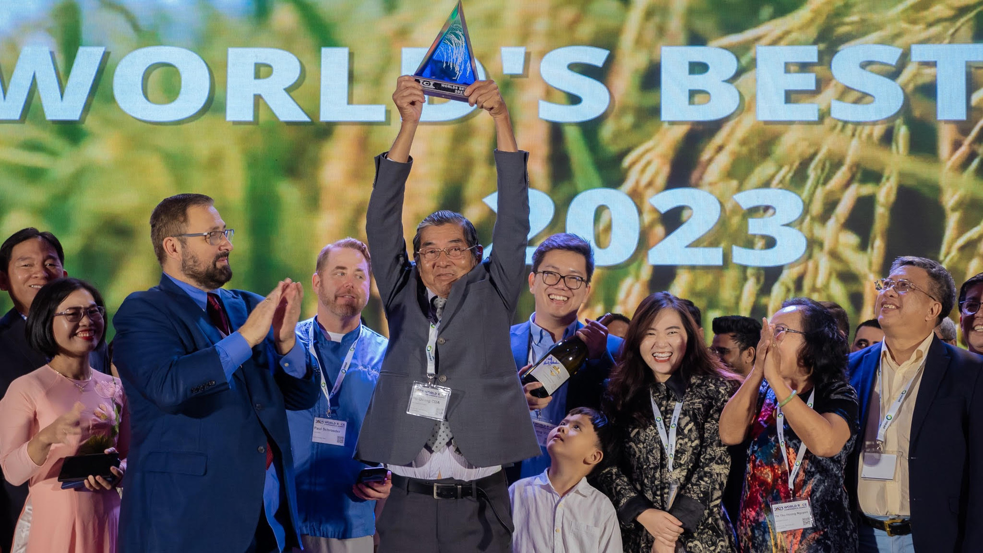 MỚI: Ban tổ chức công bố gạo ST25 đoạt giải nhất gạo ngon nhất thế giới 2023 - Ảnh 1.