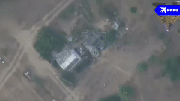 UAV tự sát Lancet tập kích mục tiêu xa chưa từng thấy ở Đông Âu - Ảnh 23.
