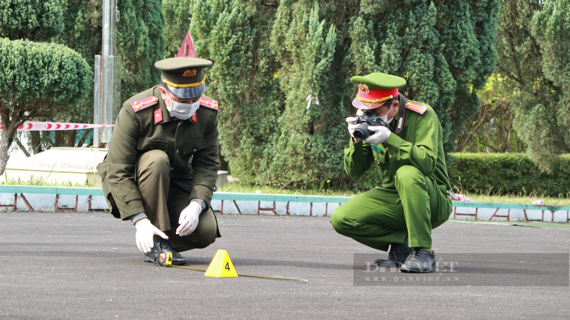 Lực lượng chức năng tỉnh Lâm Đồng ứng phó sự cố dược chất phóng xạ I-131 bị rơi vãi - Ảnh 12.