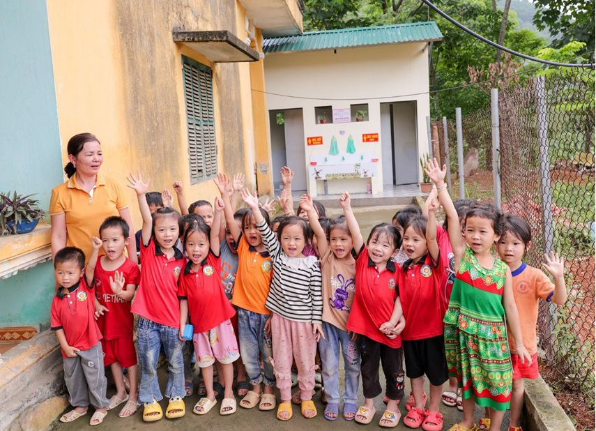 Xây 1.000 NVS trường học đạt chuẩn: Thực trạng ám ảnh của con trẻ và hành động của Quỹ Vì Tầm vóc Việt - Ảnh 8.