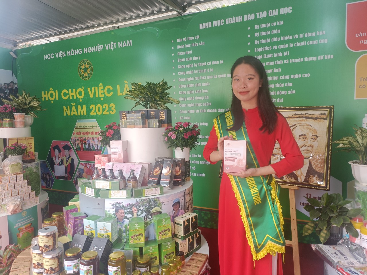 Chủ tịch HĐQT Thaibinh Seed, Phó TGĐ Doveco nói sinh viên ra trường muốn có công việc tốt, mức lương cao cần 3 điều này - Ảnh 3.