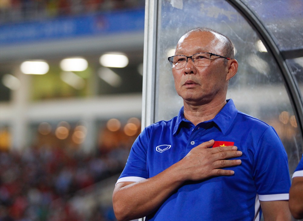 Báo Trung Quốc kêu gọi đội nhà chiêu mộ gấp thầy Park chỉ vì lý do này  - Ảnh 1.