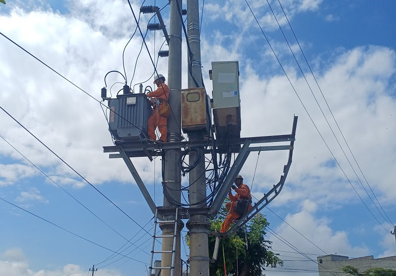 PC Đắk Lắk: Đảm bảo vận hành an toàn lưới điện khu vực huyện Ea Súp - Ảnh 2.