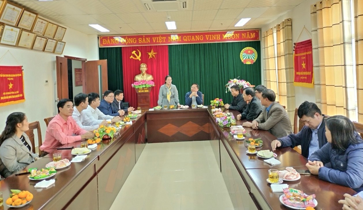 Hội Nông dân TP Hà Nội tổ chức đoàn cán bộ đi học tập, trao đổi kinh nghiệm tại Điện Biên, Lai Châu - Ảnh 2.