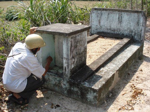 Một khu rừng cấm của người Chăm ở Bình Định có ngôi mộ cổ &quot;Vua bà&quot;, chủ nhân là bà thứ phi vua Quang Trung - Ảnh 1.