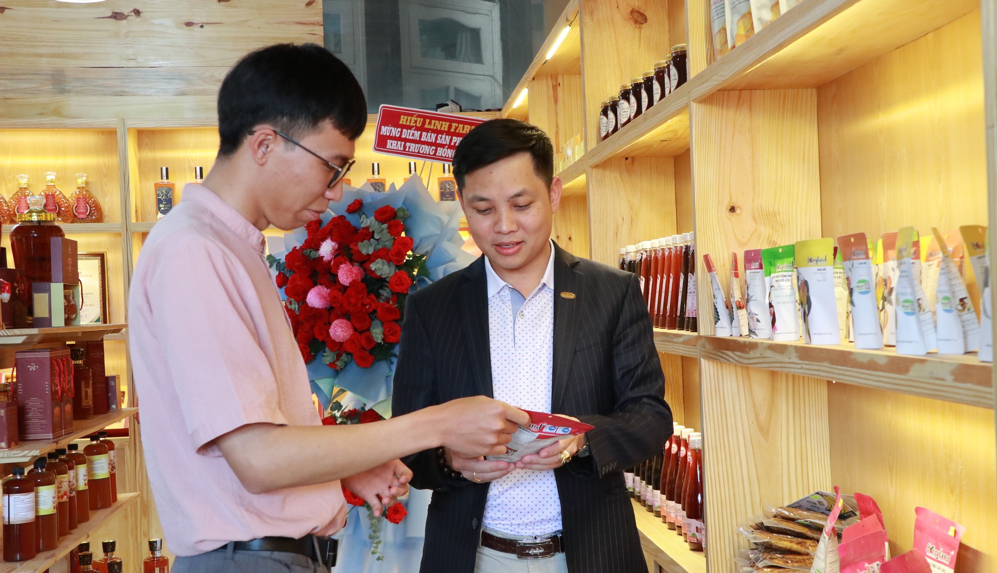 Chủ thể các sản phẩm OCOP tại Lâm Đồng liên kết để giới thiệu, tiếp cận khách hàng - Ảnh 3.